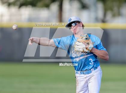 Thumbnail 2 in Tulare Western @ Clovis North photogallery.