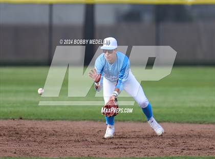 Thumbnail 1 in Tulare Western @ Clovis North photogallery.