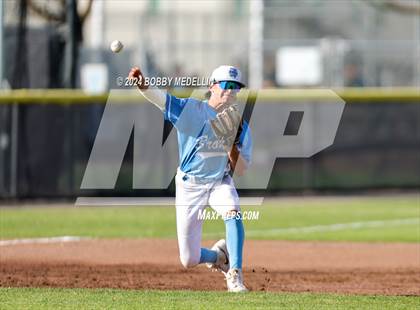 Thumbnail 2 in Tulare Western @ Clovis North photogallery.