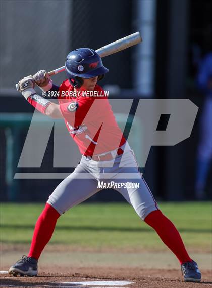 Thumbnail 2 in Tulare Western @ Clovis North photogallery.