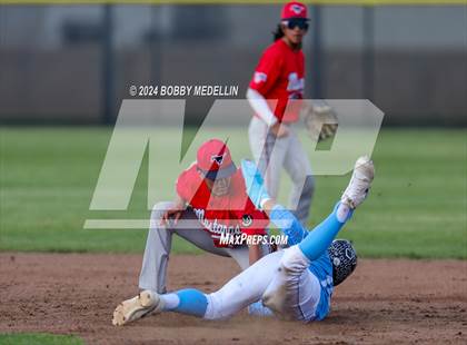 Thumbnail 3 in Tulare Western @ Clovis North photogallery.
