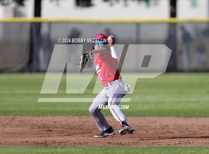 Thumbnail 2 in Tulare Western @ Clovis North photogallery.
