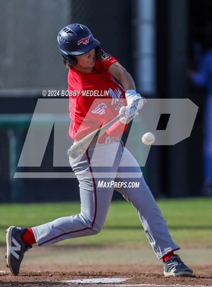 Thumbnail 2 in Tulare Western @ Clovis North photogallery.