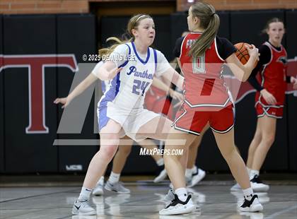 Thumbnail 1 in Foothill vs. South Medford (Sabrina Ionescu Showcase) photogallery.