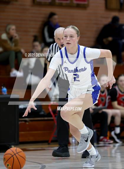 Thumbnail 1 in Foothill vs. South Medford (Sabrina Ionescu Showcase) photogallery.