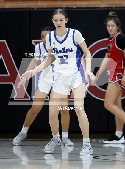 Thumbnail 3 in Foothill vs. South Medford (Sabrina Ionescu Showcase) photogallery.