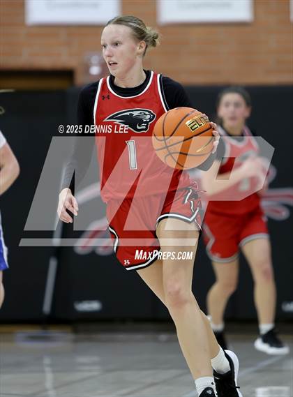 Thumbnail 1 in Foothill vs. South Medford (Sabrina Ionescu Showcase) photogallery.