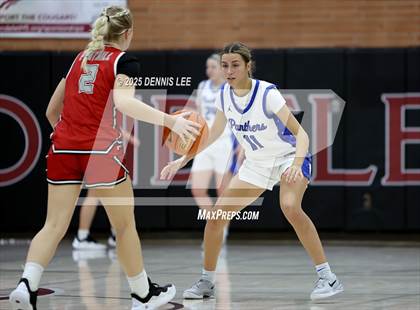 Thumbnail 2 in Foothill vs. South Medford (Sabrina Ionescu Showcase) photogallery.