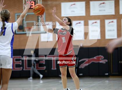 Thumbnail 1 in Foothill vs. South Medford (Sabrina Ionescu Showcase) photogallery.
