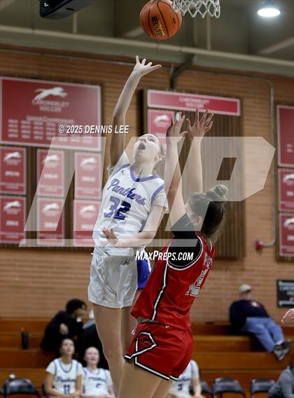 Thumbnail 1 in Foothill vs. South Medford (Sabrina Ionescu Showcase) photogallery.