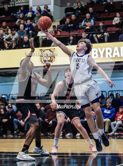 Thumbnail 3 in Byram Hills vs. Pearl River (NYSPHSAA Section 1 Class A Semifinal) photogallery.
