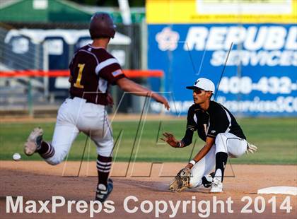 Thumbnail 3 in Menlo-Atherton vs. Wilcox (CIF CCS D1 Semifinal Playoff) photogallery.