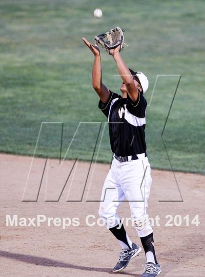 Thumbnail 3 in Menlo-Atherton vs. Wilcox (CIF CCS D1 Semifinal Playoff) photogallery.