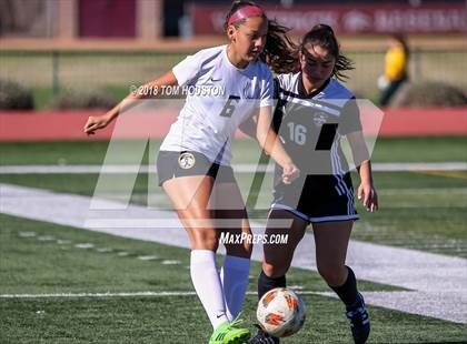 Thumbnail 2 in Glendora vs. Covina photogallery.