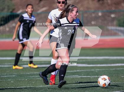 Thumbnail 2 in Glendora vs. Covina photogallery.