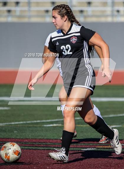 Thumbnail 1 in Glendora vs. Covina photogallery.