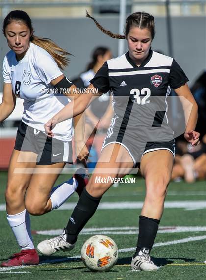 Thumbnail 1 in Glendora vs. Covina photogallery.