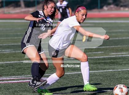 Thumbnail 2 in Glendora vs. Covina photogallery.