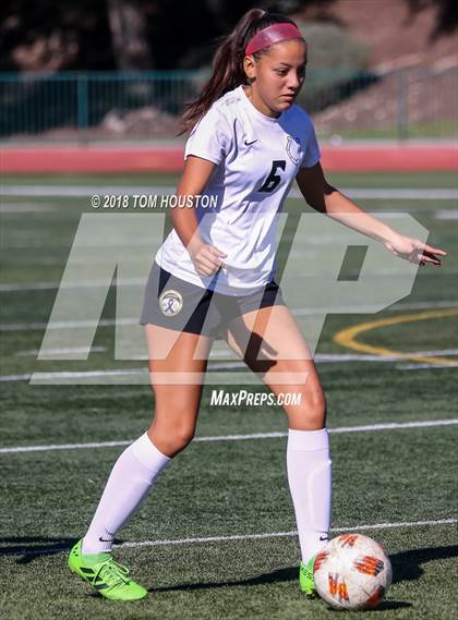 Thumbnail 3 in Glendora vs. Covina photogallery.