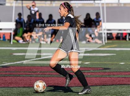 Thumbnail 2 in Glendora vs. Covina photogallery.