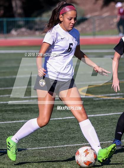 Thumbnail 1 in Glendora vs. Covina photogallery.