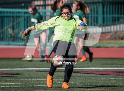 Thumbnail 2 in Glendora vs. Covina photogallery.