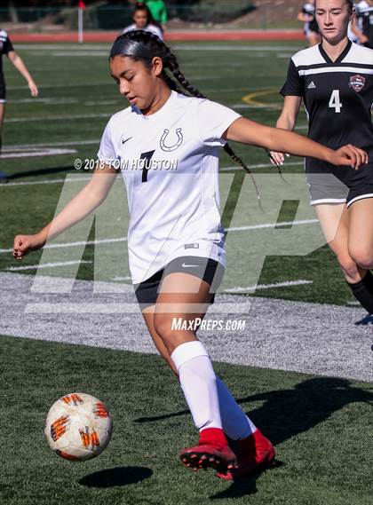 Thumbnail 1 in Glendora vs. Covina photogallery.