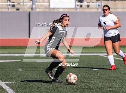 Thumbnail 3 in Glendora vs. Covina photogallery.