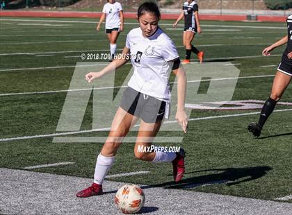 Thumbnail 3 in Glendora vs. Covina photogallery.