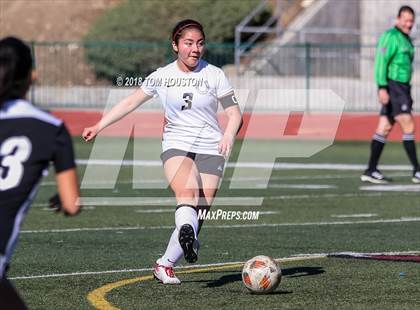 Thumbnail 3 in Glendora vs. Covina photogallery.