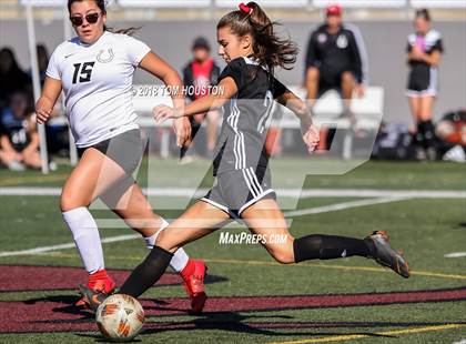 Thumbnail 3 in Glendora vs. Covina photogallery.