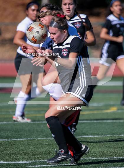 Thumbnail 1 in Glendora vs. Covina photogallery.