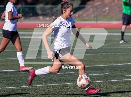 Thumbnail 3 in Glendora vs. Covina photogallery.
