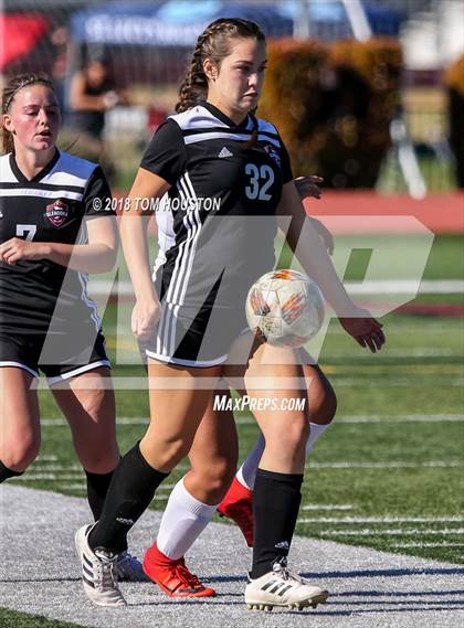 Thumbnail 2 in Glendora vs. Covina photogallery.