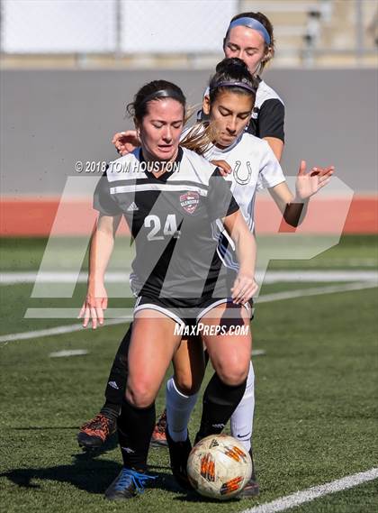 Thumbnail 1 in Glendora vs. Covina photogallery.