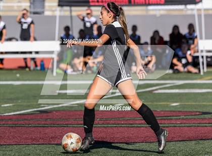 Thumbnail 3 in Glendora vs. Covina photogallery.