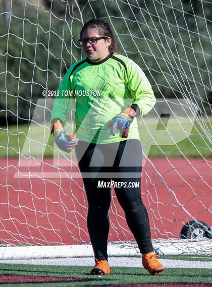 Thumbnail 2 in Glendora vs. Covina photogallery.