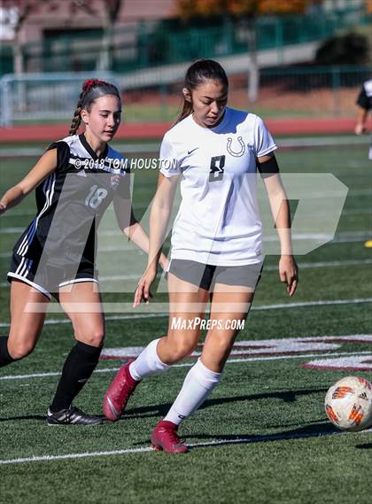 Thumbnail 3 in Glendora vs. Covina photogallery.