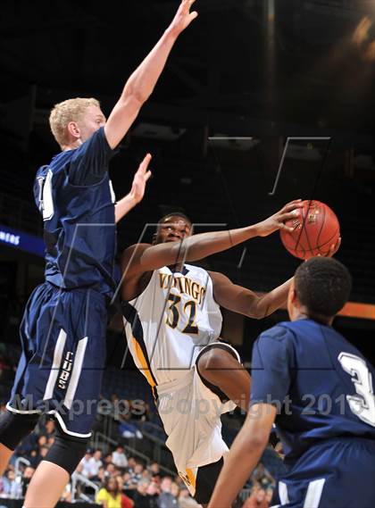 Thumbnail 1 in Santa Monica vs. Loyola (CIF SoCal Regional D1 Final) photogallery.