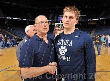 Thumbnail 1 in Santa Monica vs. Loyola (CIF SoCal Regional D1 Final) photogallery.