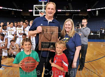 Thumbnail 1 in Santa Monica vs. Loyola (CIF SoCal Regional D1 Final) photogallery.
