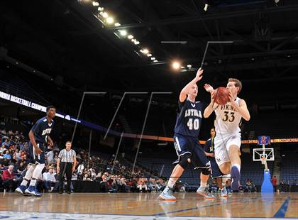 Thumbnail 1 in Santa Monica vs. Loyola (CIF SoCal Regional D1 Final) photogallery.
