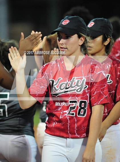 Thumbnail 2 in Katy @ Mayde Creek photogallery.