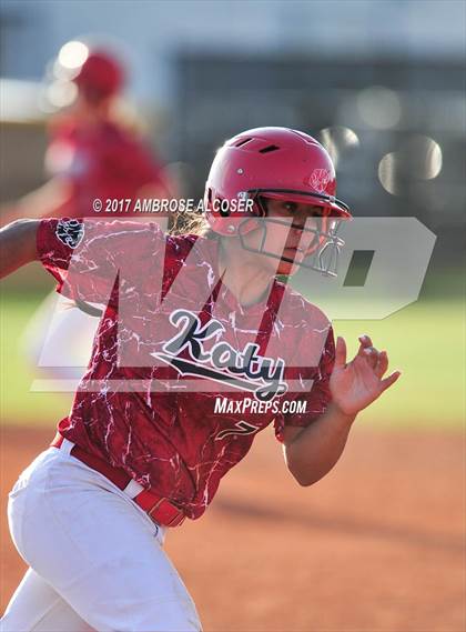Thumbnail 2 in Katy @ Mayde Creek photogallery.