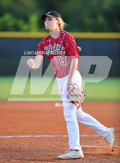 Thumbnail 1 in Katy @ Mayde Creek photogallery.