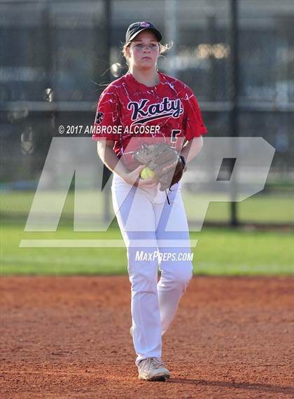 Thumbnail 2 in Katy @ Mayde Creek photogallery.