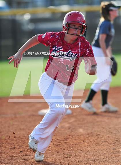Thumbnail 3 in Katy @ Mayde Creek photogallery.