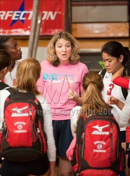 Thumbnail 1 in Alvin vs. Alamo Heights (Pearland Volleyball Classic) photogallery.
