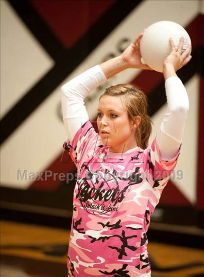 Thumbnail 1 in Alvin vs. Alamo Heights (Pearland Volleyball Classic) photogallery.
