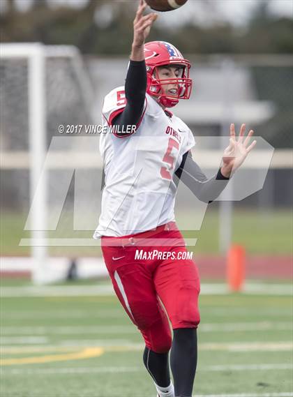 Thumbnail 3 in Othello vs Steilacoom (WIAA 2A 1st Round) photogallery.